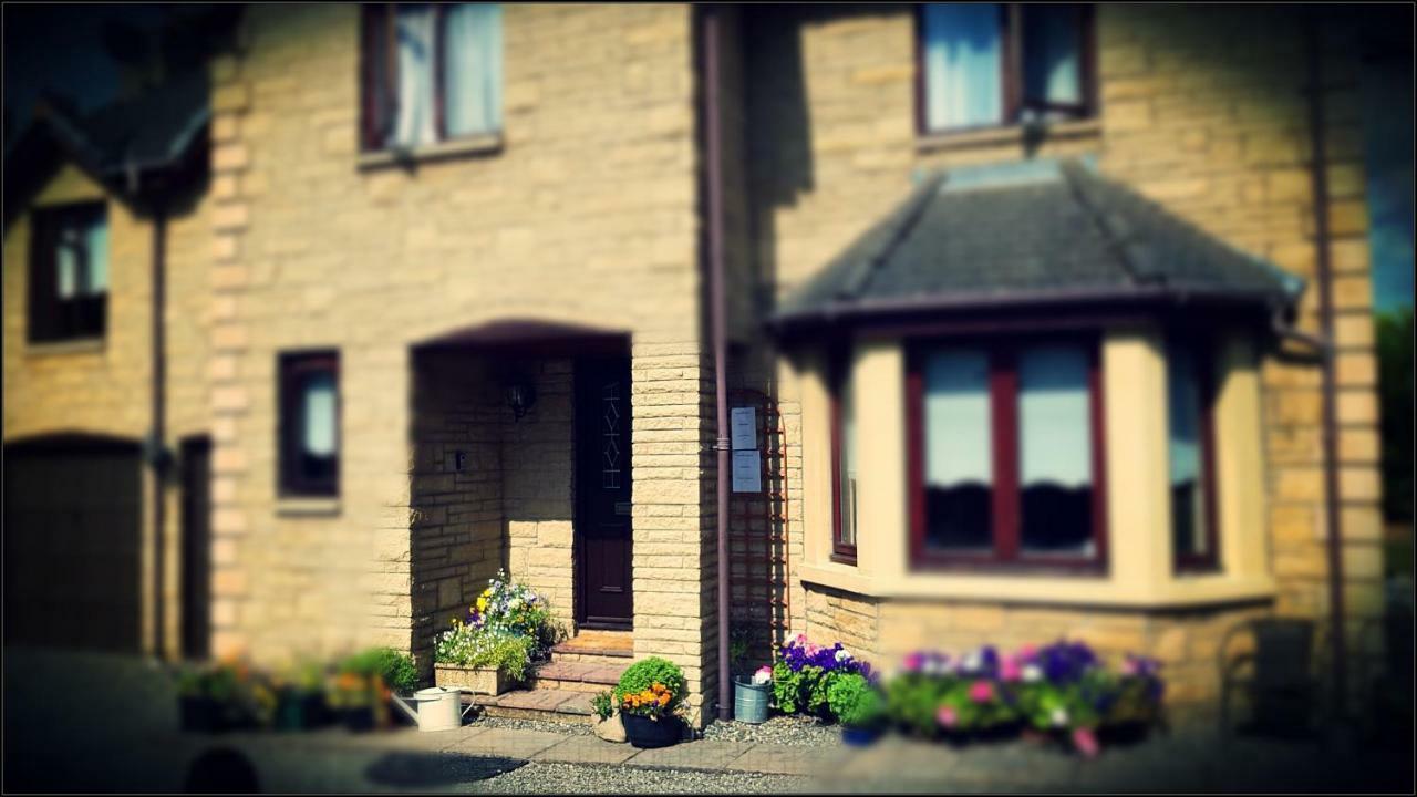 Milnholm Manor Apartment Falkirk Bagian luar foto